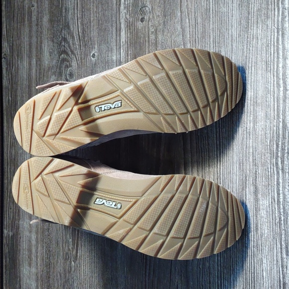 Teva Delavina Suede Ankle Boots-Waterproof - Picture 4 of 10